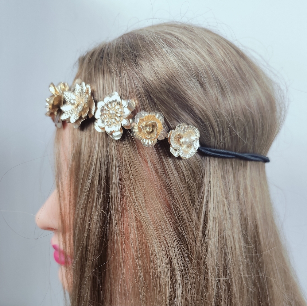 NWOT Forever 21 Gold Tone Floral Leaf Bridal Crown Tiara Headband, OS